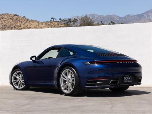 2022 Porsche 911 Carrera