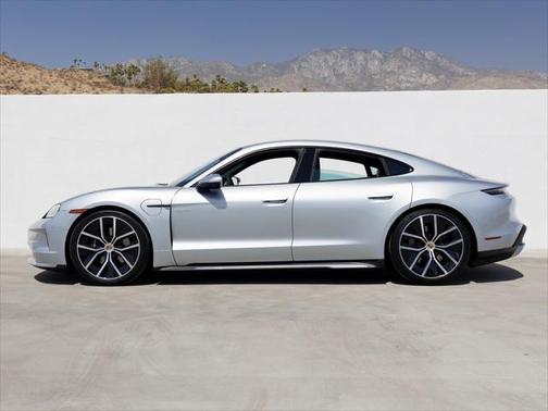 2025 Porsche Taycan 4