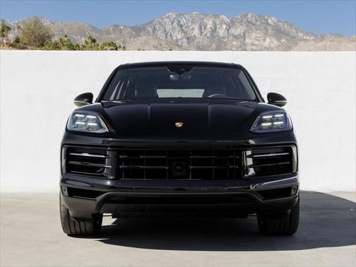 2024 Porsche Cayenne S