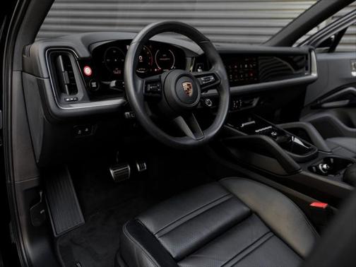 2024 Porsche Cayenne S