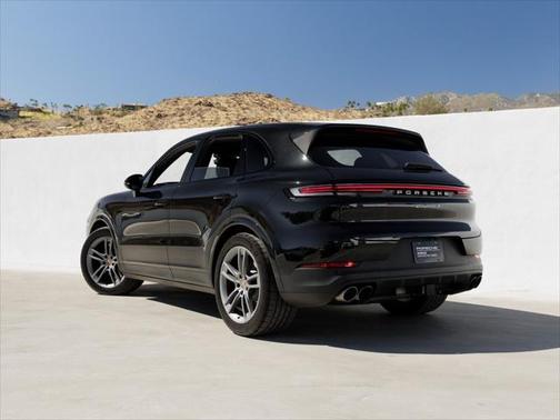 2024 Porsche Cayenne S