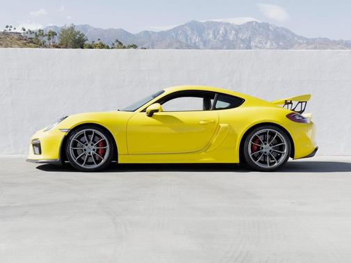 2016 Porsche Cayman GT4
