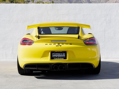 2016 Porsche Cayman GT4