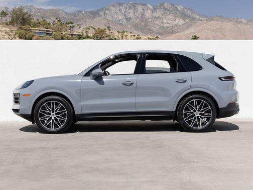 Arctic Grey 2024 Porsche Cayenne Cayenne