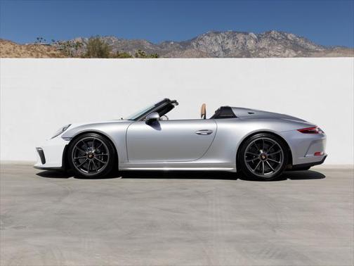 2019 Porsche 911 Speedster