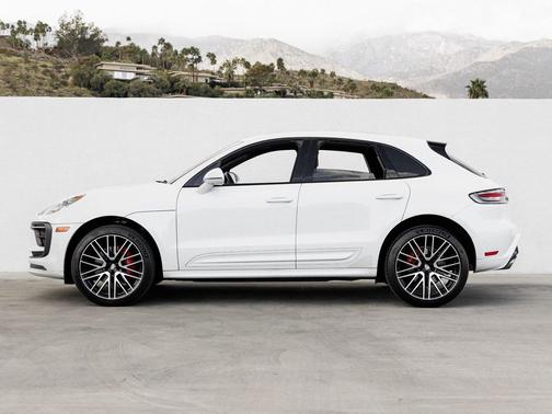 2022 Porsche Macan S