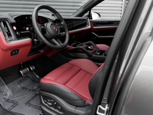 2026 Porsche Cayenne S