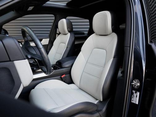 2024 Porsche Cayenne S