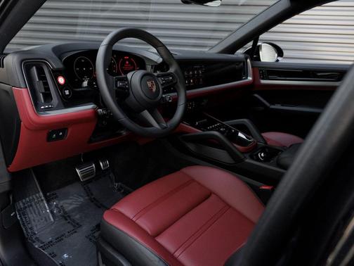 2026 Porsche Cayenne S