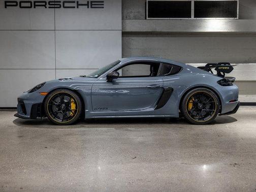 2025 Porsche 718 Cayman GT4 RS