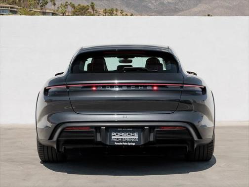 2022 Porsche Taycan Cross Turismo 4S