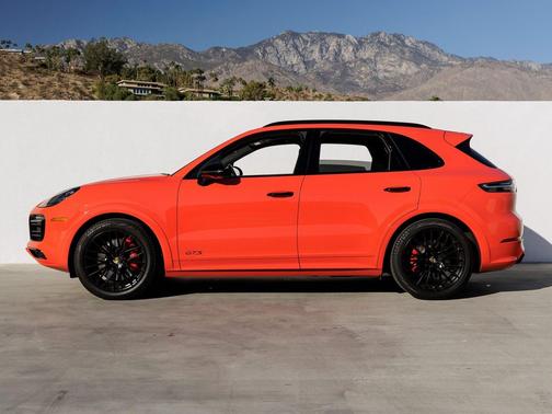 2021 Porsche Cayenne GTS