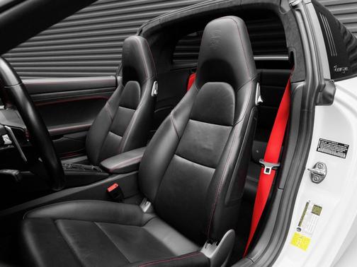 2019 Porsche 911 Targa 4 GTS