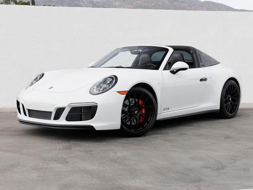 2019 Porsche 911 Targa 4 GTS