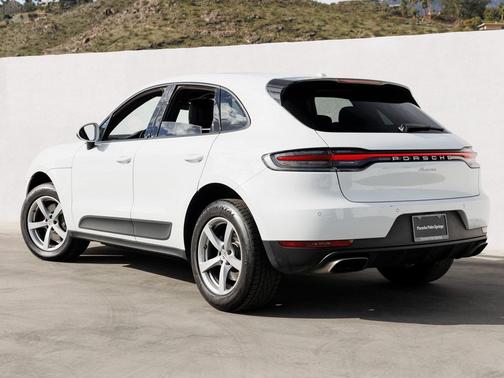 2019 Porsche Macan Base (PDK)