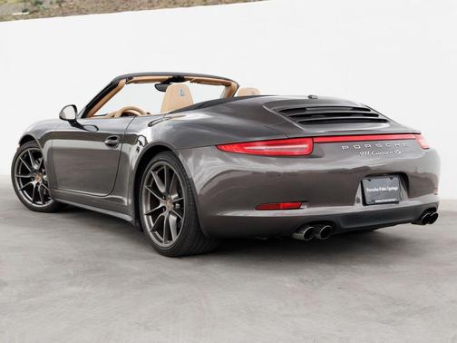 2013 Porsche 911 Carrera 4S Cabriolet