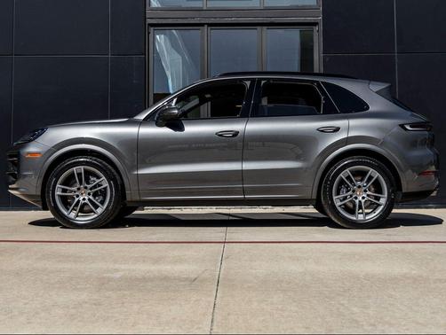Gray Metallic 2026 Porsche Cayenne Cayenne