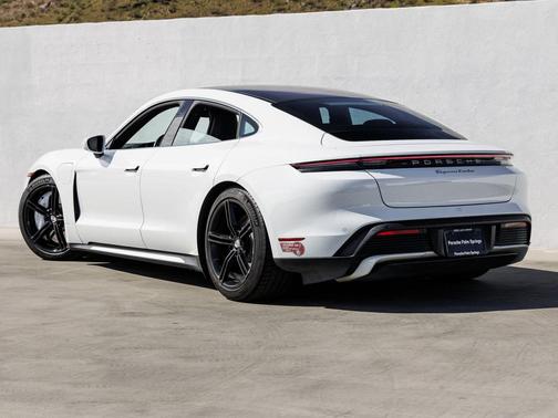 2020 Porsche Taycan Turbo