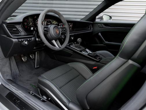 2024 Porsche 911 Carrera T