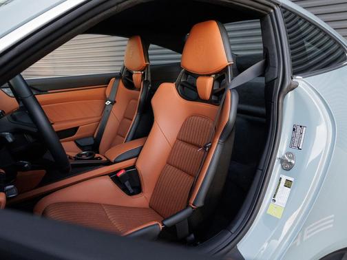 2024 Porsche 911 S/T