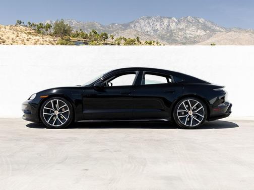 Black 2026 Porsche Taycan Black Edition