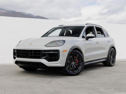 2026 Porsche Cayenne GTS