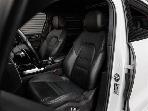 2020 Porsche Cayenne Turbo