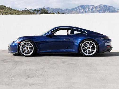 2024 Porsche 911 S/T