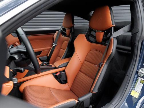 2024 Porsche 911 S/T