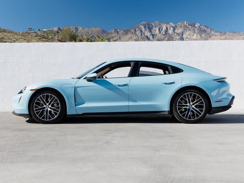 2022 Porsche Taycan Base (A2)