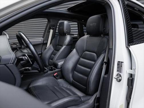 2023 Porsche Macan GTS