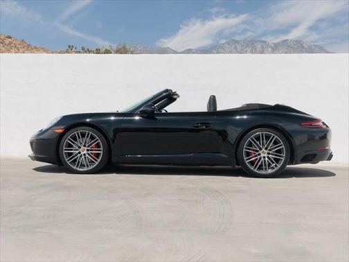 2019 Porsche 911 Carrera S