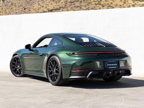 2026 Porsche 911 Carrera GTS