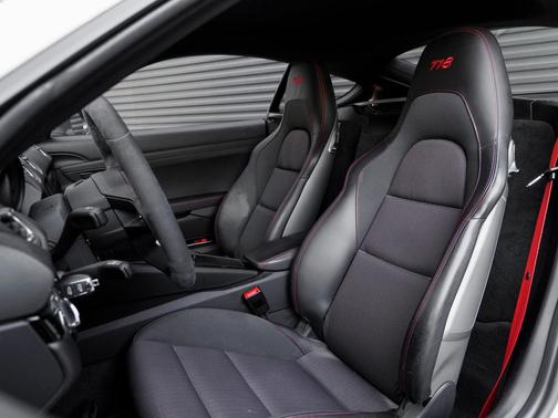 2020 Porsche 718 Cayman T
