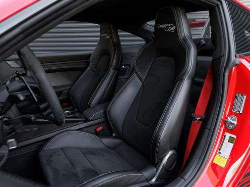 2025 Porsche 911 GT3 RS