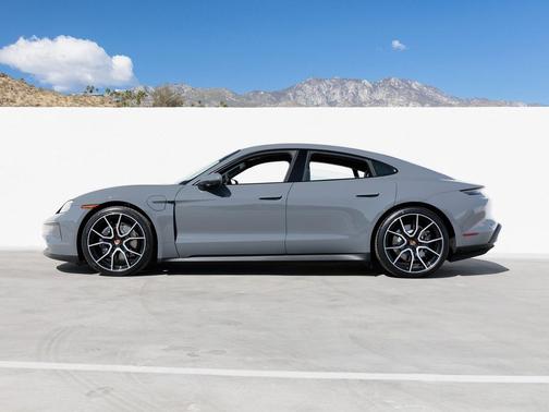2025 Porsche Taycan 4