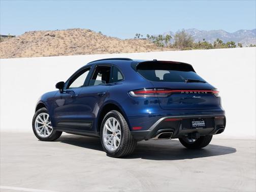 2024 Porsche Macan Base