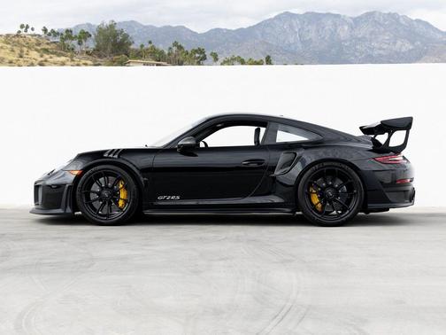 2018 Porsche 911 GT2 RS