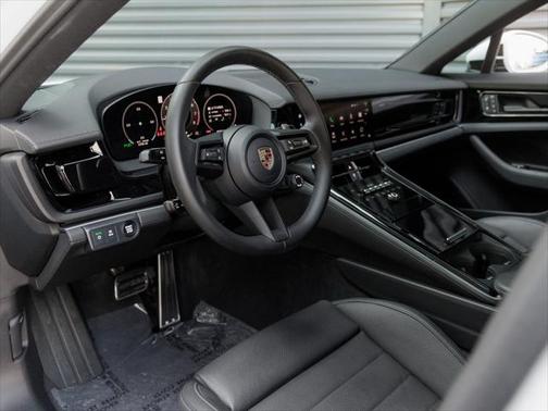2024 Porsche Panamera Base (PDK)