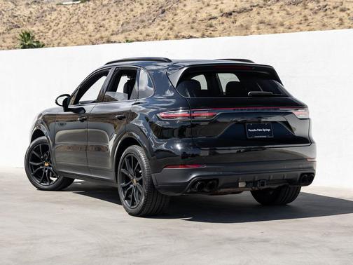 Black 2019 Porsche Cayenne Cayenne