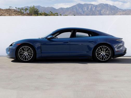 2023 Porsche Taycan 