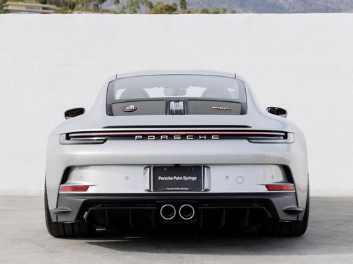 2024 Porsche 911 S/T
