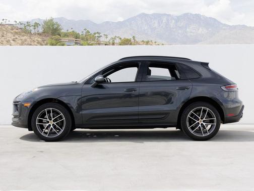 2022 Porsche Macan 
