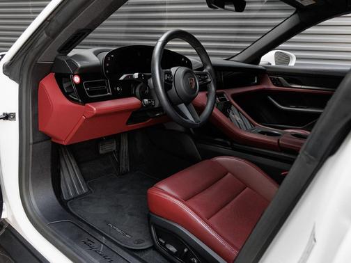 White 2023 Porsche Taycan