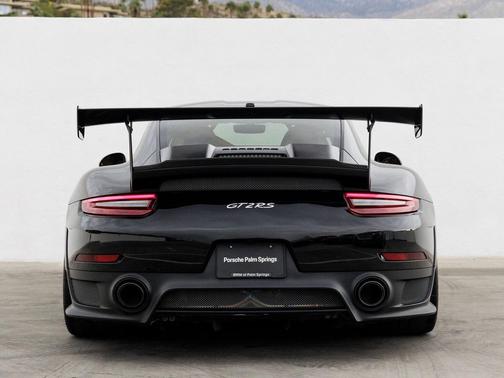 2018 Porsche 911 GT2 RS