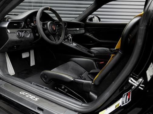 2018 Porsche 911 GT2 RS