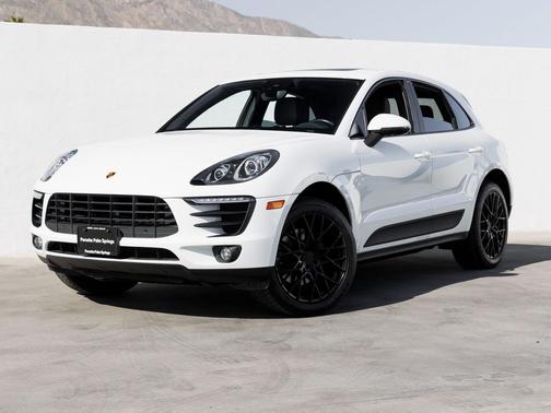2018 Porsche Macan Base (PDK)