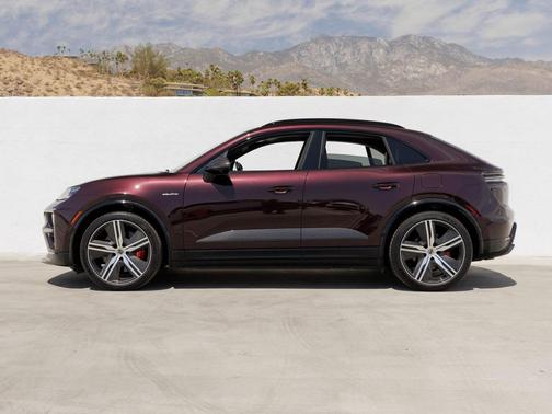 2024 Porsche Macan Turbo