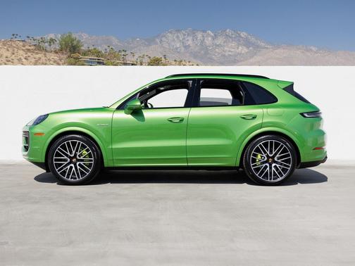2025 Porsche Cayenne S
