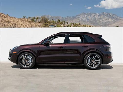 2023 Porsche Cayenne Turbo